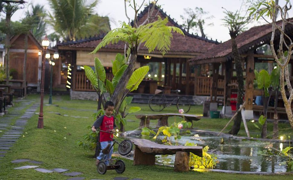 Rekomendasi Tempat Makan Keluarga Di Jogja Yang Nyaman Dan