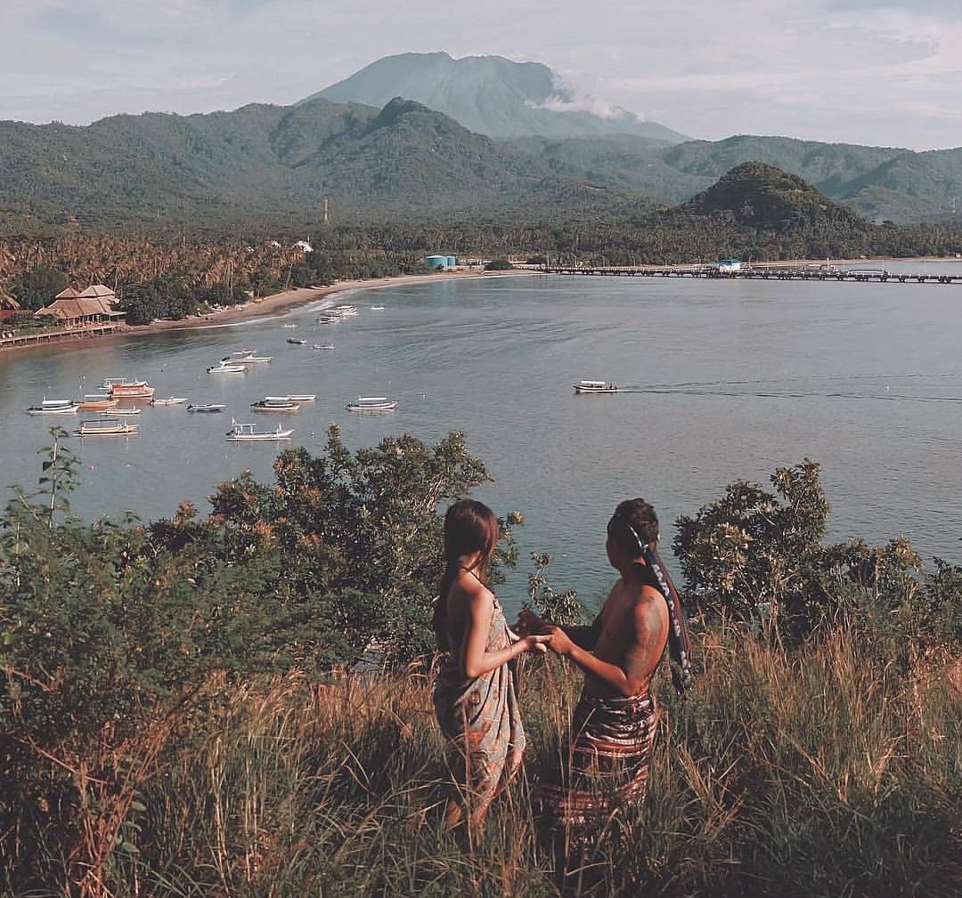 Bukit Amuk Bay: Wisata di Bali yang Tak Boleh Lepas dari Bidikan Kameramu!  | Wedang Kopi Prambanan