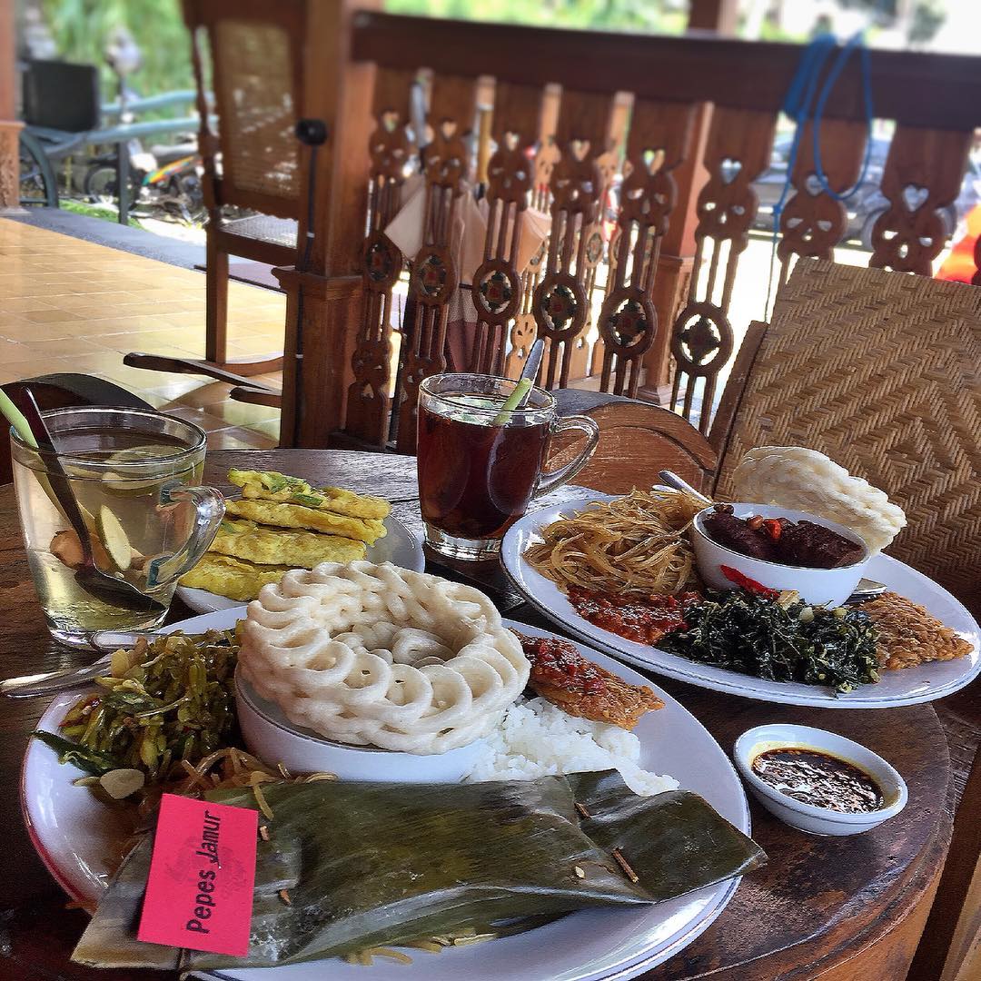 Tempat Makan Murah  di  Jogja  dengan View Sekitar yang 