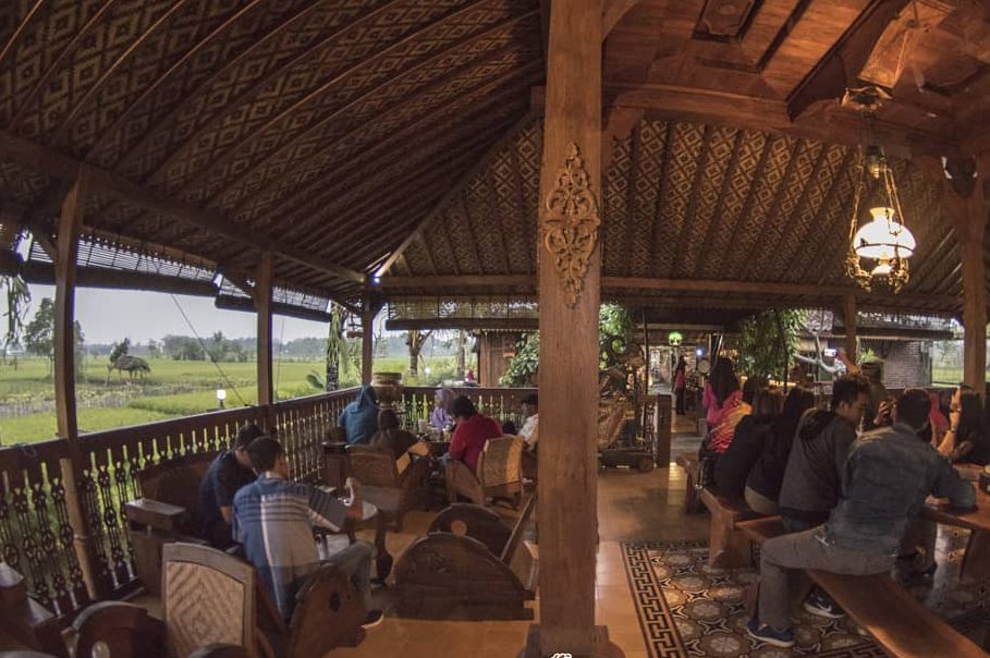 Tempat Makan Klasik di Jogja yang Enak dan Murah Dekat Candi Prambanan - Wedang Kopi Prambanan